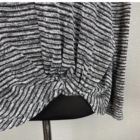 Sunday in Brooklyn Womens Twist Hem Top M Medium Black White Stripe Long… - Picture 5 of 7